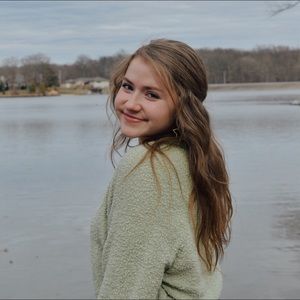 Meet your Posher, Maria